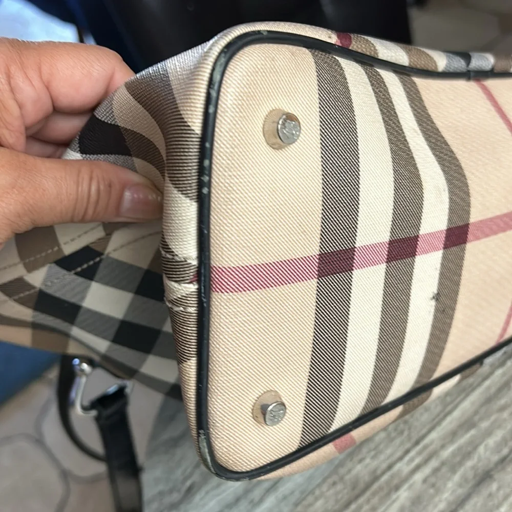 EUC Burberry satchel bag classic design - Picture 12 of 12